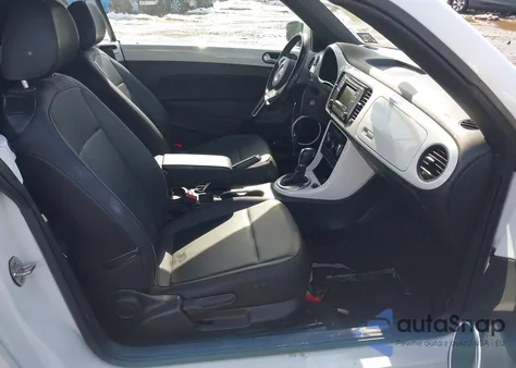 2018 Volkswagen Beetle 2.0T Coast/2.0T S/2.0T Se z USA, uszkodzony, nr VIN 3VW5DAAT9JM512098